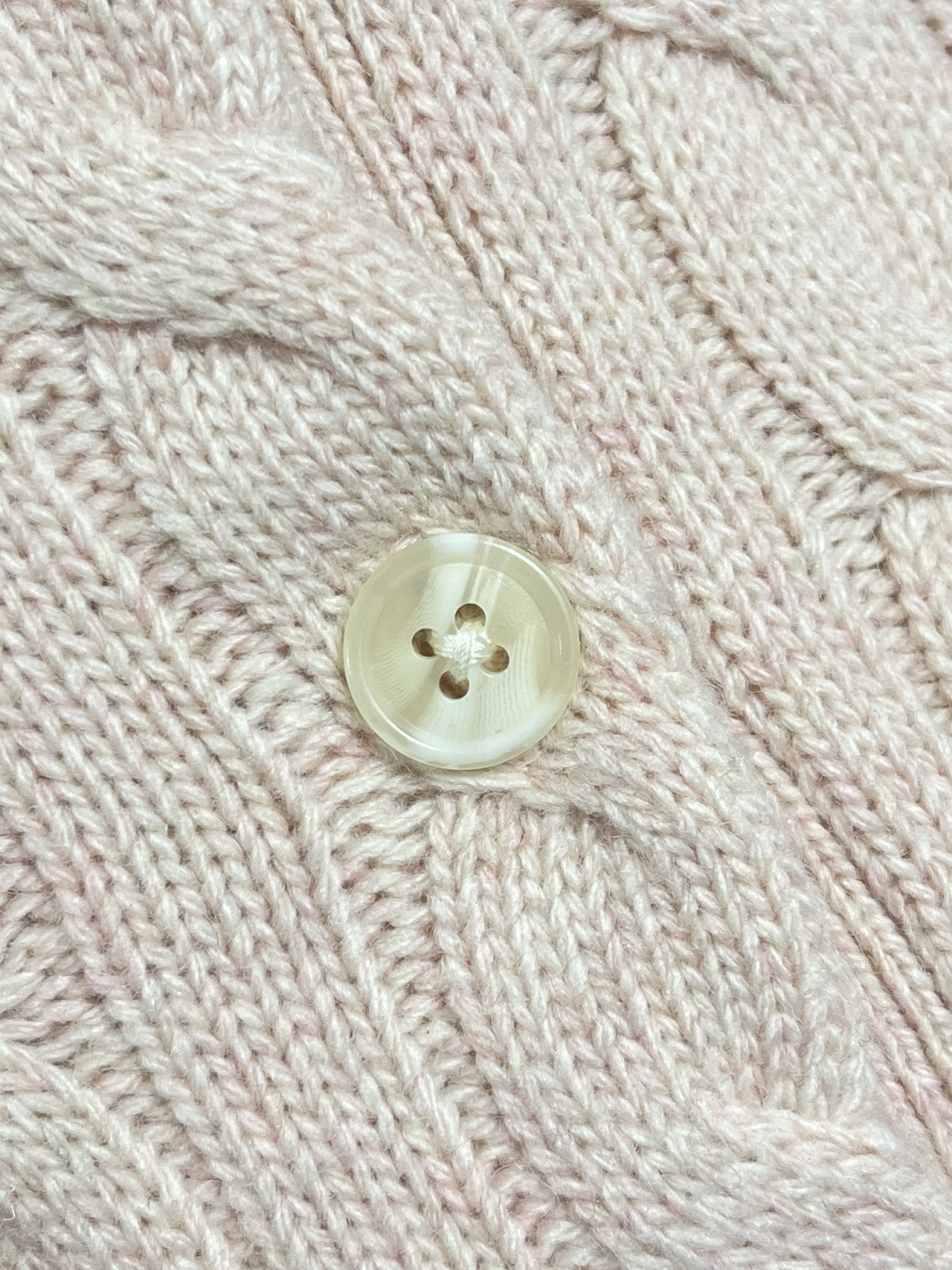 🛒🛒RAlP🆕H LAUREN 绞花小马图案刺绣开衫，女款👩 让人眼前一亮的设计，目光不自觉地被吸引，版