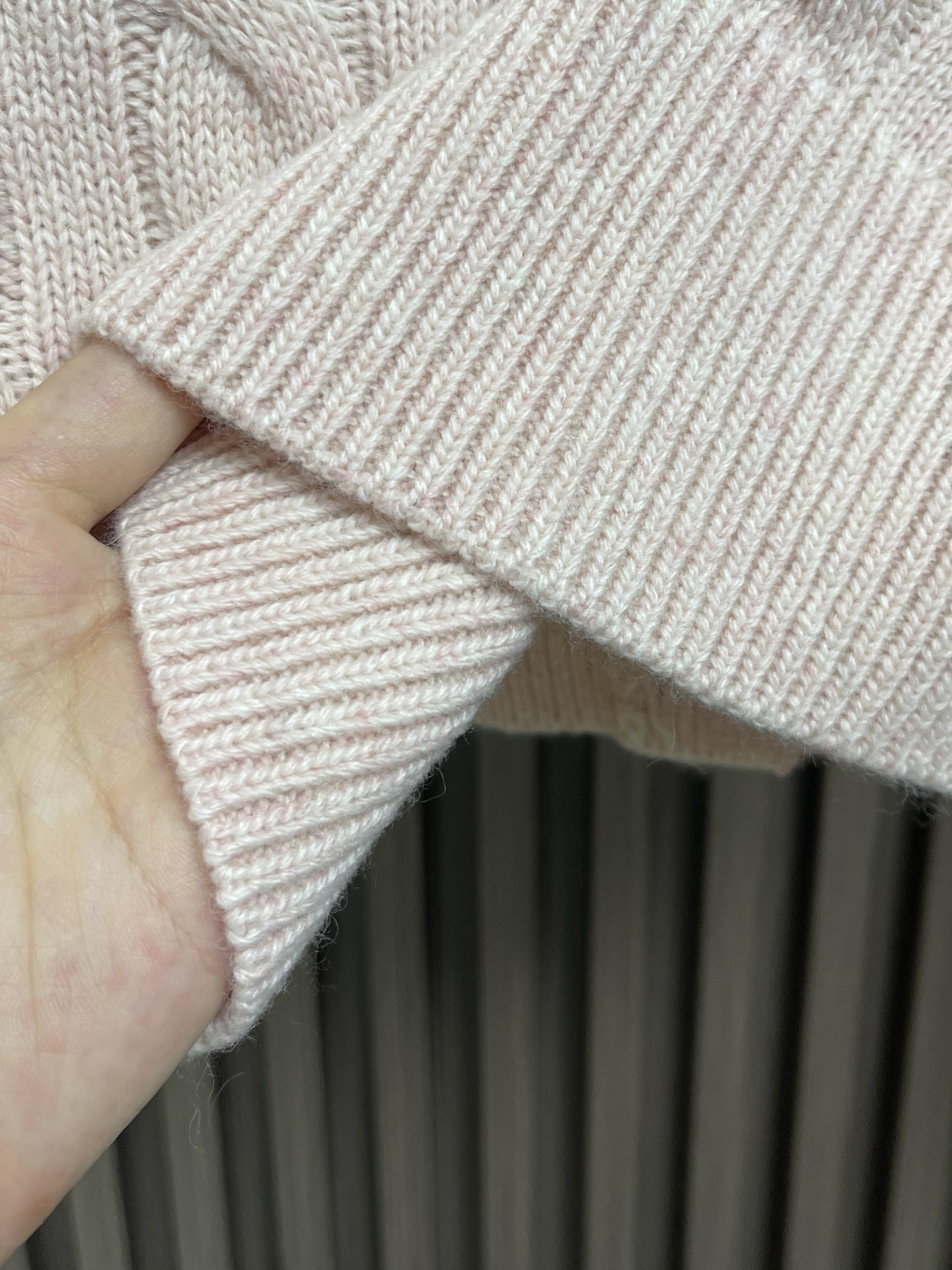 🛒🛒RAlP🆕H LAUREN 绞花小马图案刺绣开衫，女款👩 让人眼前一亮的设计，目光不自觉地被吸引，版