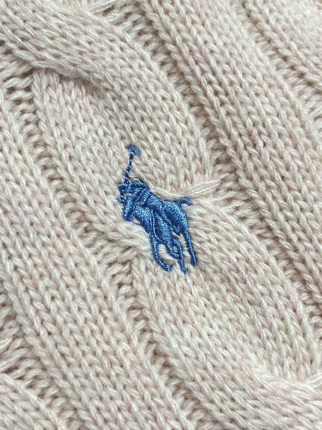 🛒🛒RAlP🆕H LAUREN 绞花小马图案刺绣开衫，女款👩 让人眼前一亮的设计，目光不自觉地被吸引，版