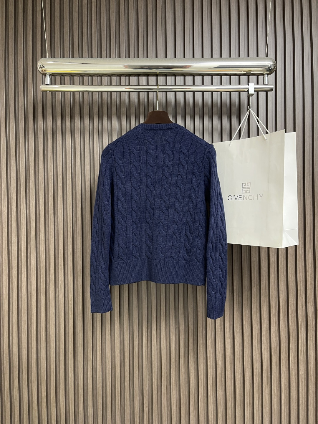 🛒🛒RAlP🆕H LAUREN 绞花小马图案刺绣开衫，女款👩 让人眼前一亮的设计，目光不自觉地被吸引，版