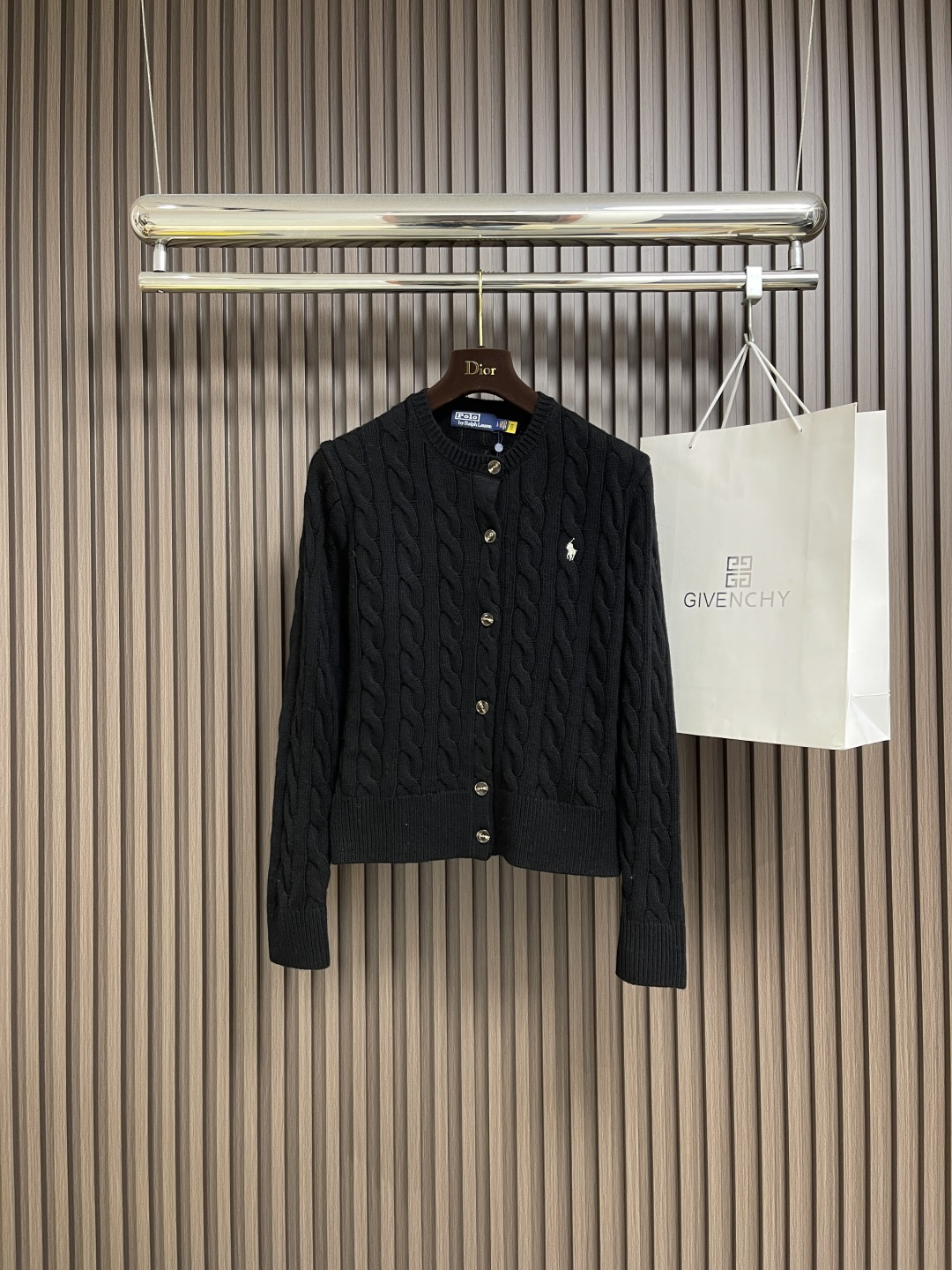 🛒🛒RAlP🆕H LAUREN 绞花小马图案刺绣开衫，女款👩 让人眼前一亮的设计，目光不自觉地被吸引，版