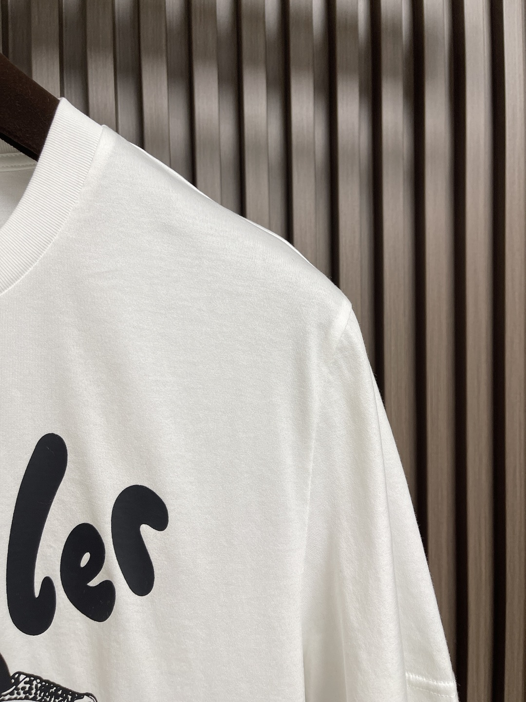 🛒🛒Moncler 卡通印花短袖T恤，纯棉双纱面料，对色定染面料，超精细平网印花工艺，潮流感十足，采用细