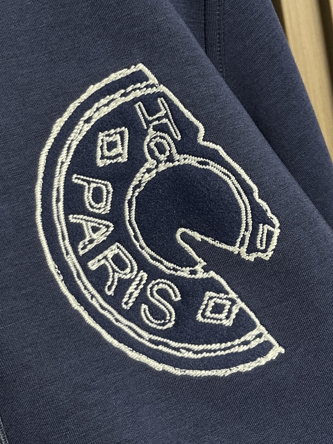 Louis Vuitton Blue Paris Horse Graphic Half-Zip Pullover Hoodie 5 cmp i1755517209483 1664 0 4