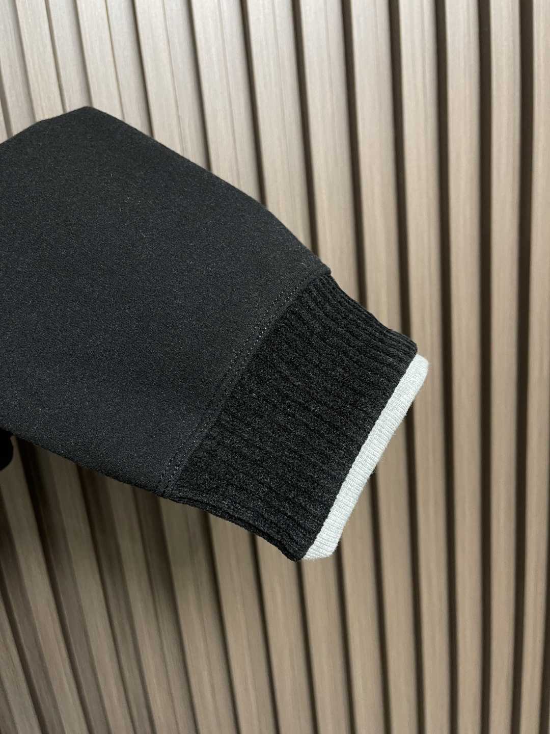 🛒🛒BC 2025SS秋冬商务休闲羊绒混纺立领外套 经典款秋冬季实穿款式之一 小立领 下摆袖口处采用双料