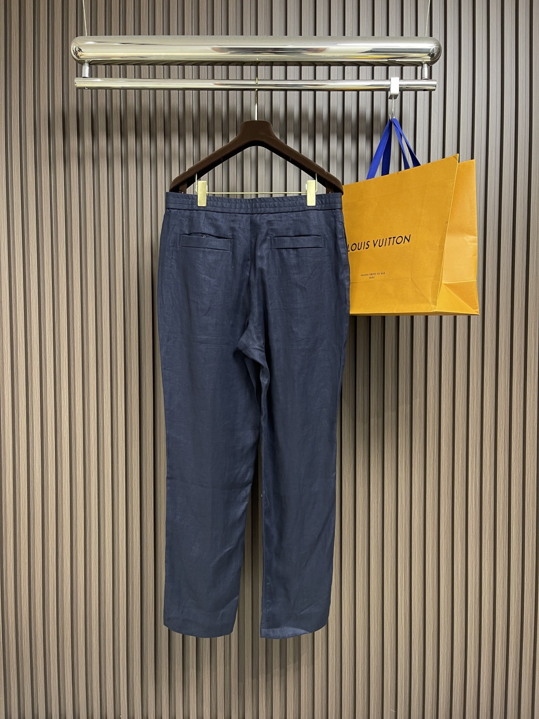 🛒🛒Zegna 新款经典百搭棉麻休闲裤，面料舒适。釆用进口棉麻面料，净版打造，凸显优雅气质，舒适度极好，