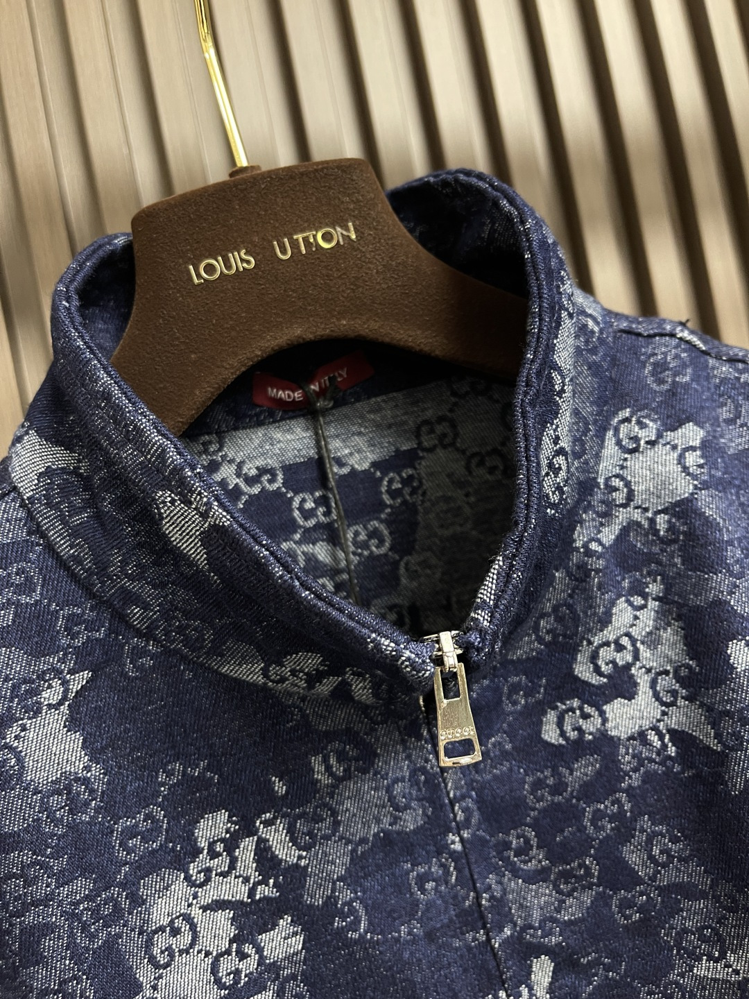 🛒🛒Gucci 2025ss新款GG提花牛仔夹克 将丹宁服饰单品与精致细节融为一体，令日常造型更显高雅。