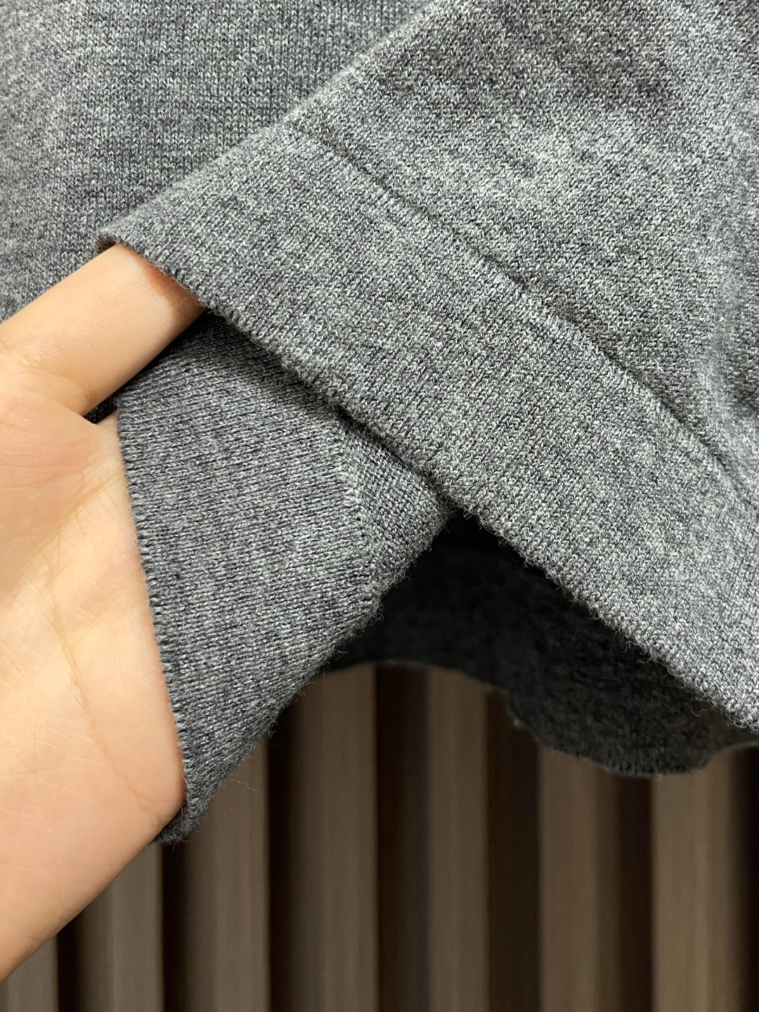 🛒🛒Dior 2025ss秋季新款针织短袖圆领t恤，是二零二五冬季系列新品，饰以灵感源自 Dior档案的