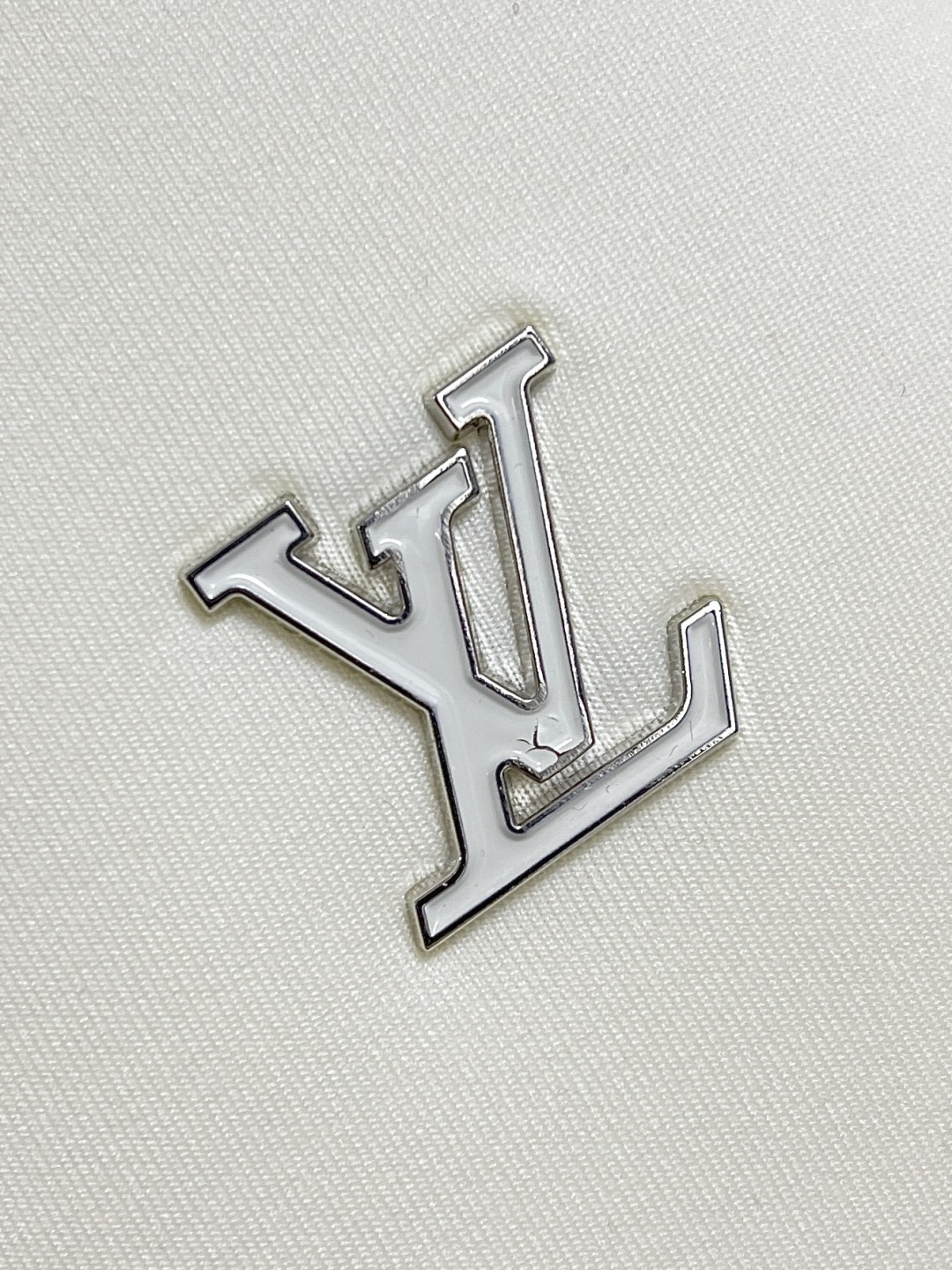 🛒🛒LV 2025ss秋季新款拼接连帽外套，定制五金，面料进口提花空气层棉，质感光泽垂感更强，品相高级，