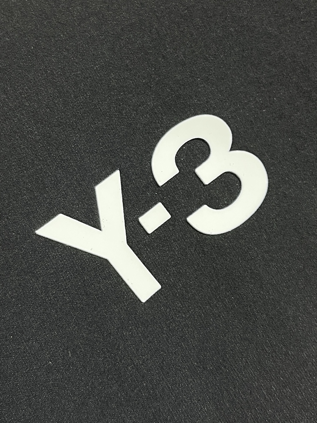 🛒🛒Y3 2025SS新品高街休闲裤，运动休闲裤精细打造！水洗工艺面料不易变形褪色！立体剪裁宽松版型挺阔