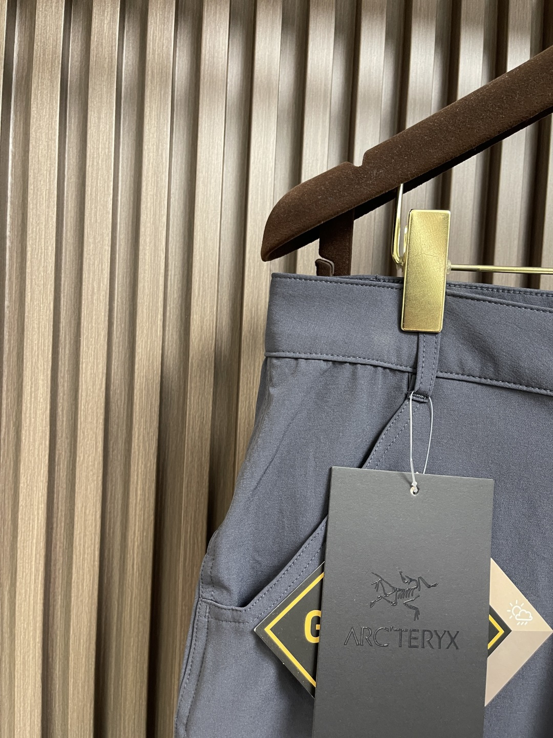 🛒🛒ARC'TERYX 始祖鸟2025SS夏季新款休闲短裤，设计感十足，非常适合夏天和户外长时间活动穿着