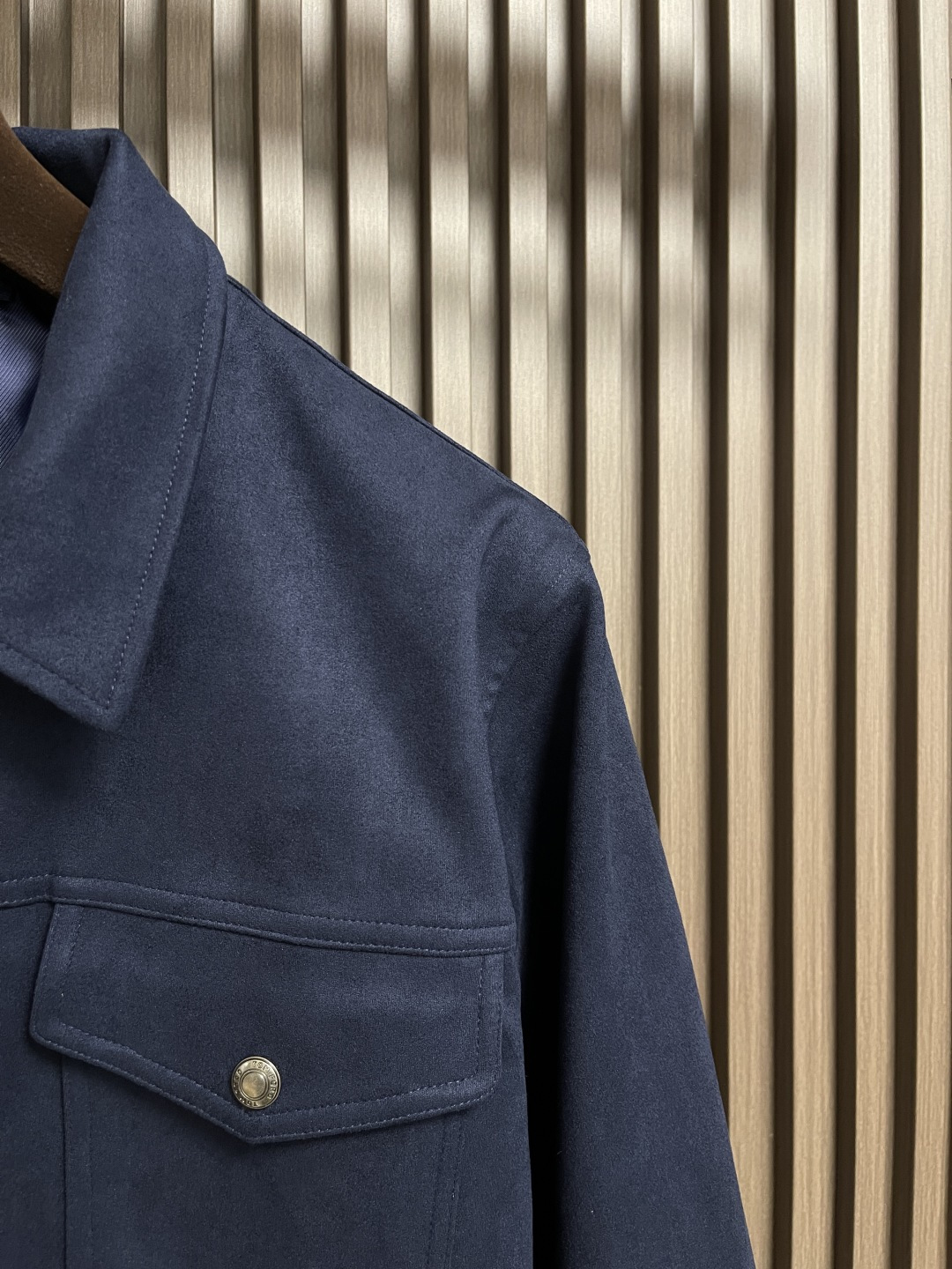 🛒🛒TF TOMFORD 2025SS男士新款麂皮绒夹克外套，采用麂皮绒皮革精心制作，经典版型，凸显新意