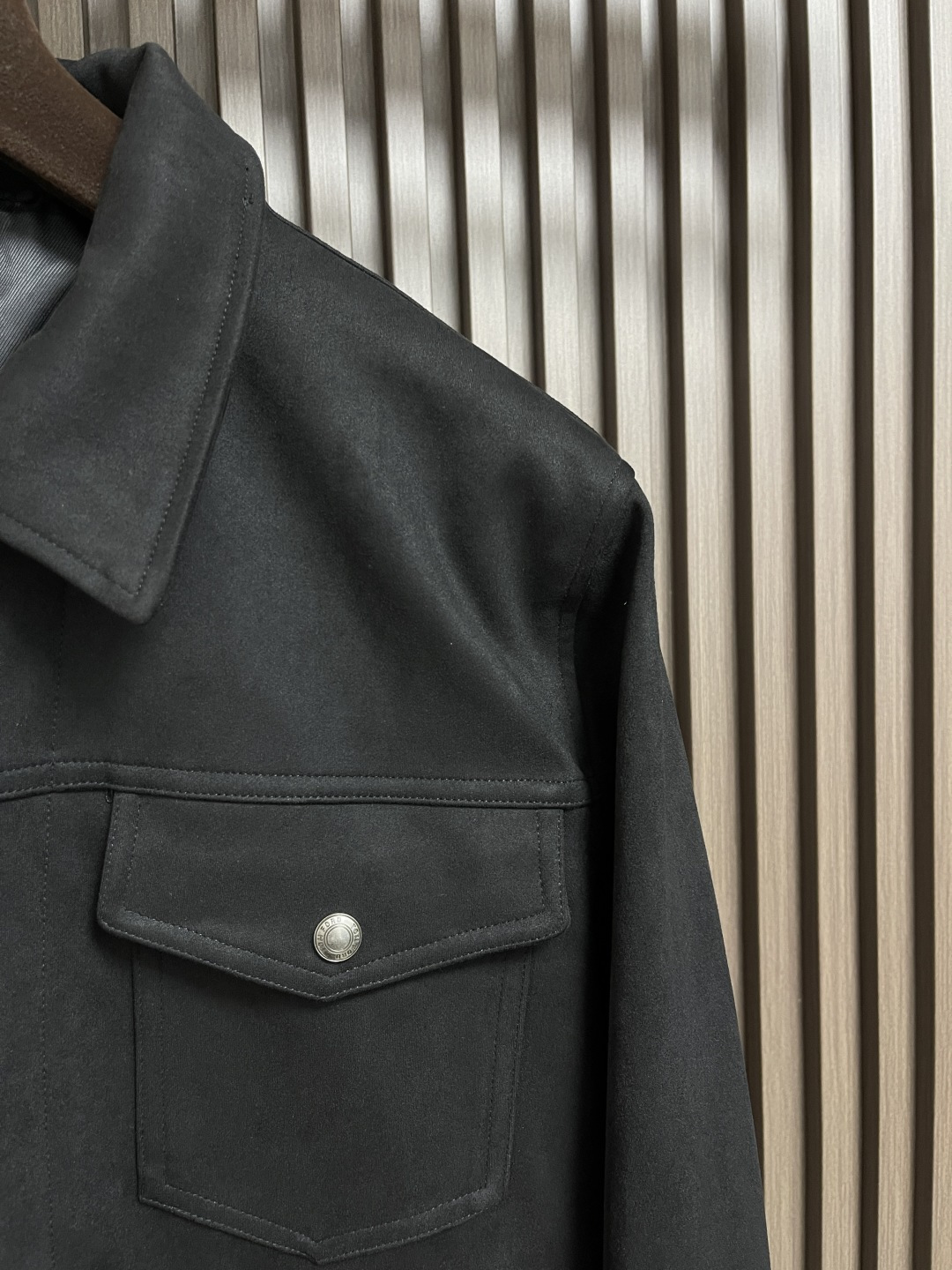 🛒🛒TF TOMFORD 2025SS男士新款麂皮绒夹克外套，采用麂皮绒皮革精心制作，经典版型，凸显新意