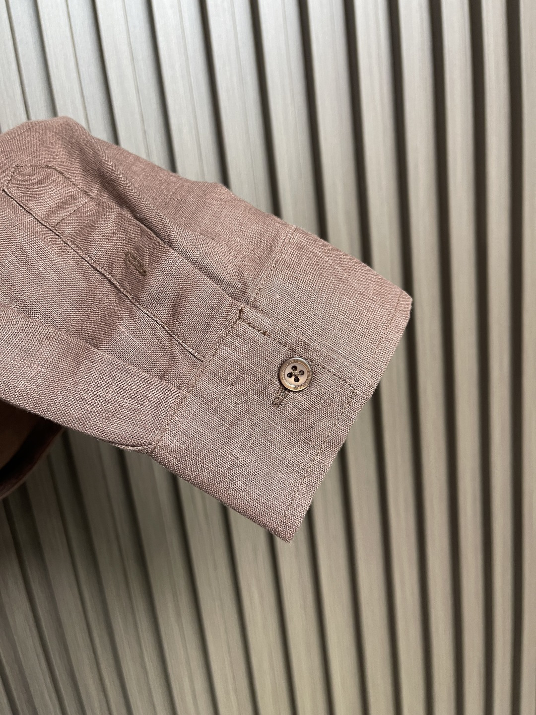 🛒🛒BC 古巴领口袋长袖纯亚麻衬衣！带你领略复古与现代的完你玩转色彩的一款亚麻长袖衬衫 经典独特设计的古