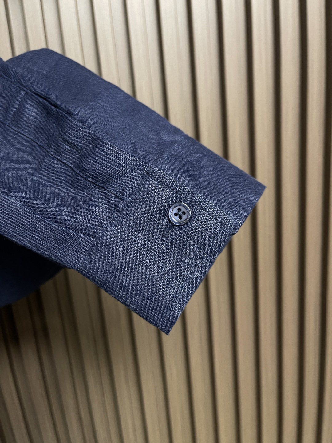 🛒🛒BC 古巴领口袋长袖纯亚麻衬衣！带你领略复古与现代的完你玩转色彩的一款亚麻长袖衬衫 经典独特设计的古