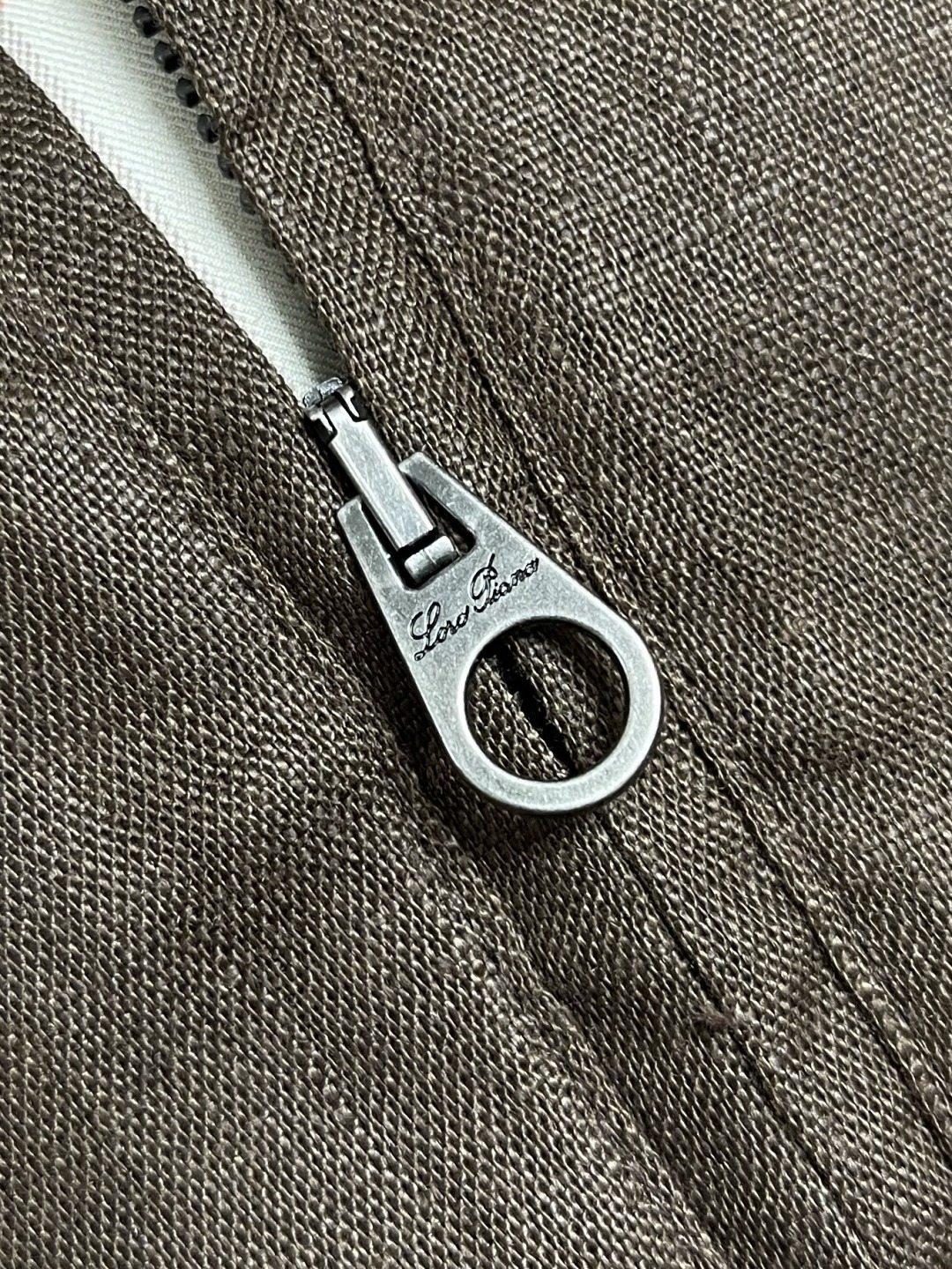 🛒🛒lP🆕 LoroPiana 2025SS早秋新款 老钱风 经典休闲款亚麻外套 上身帅气 这款采用纯亚