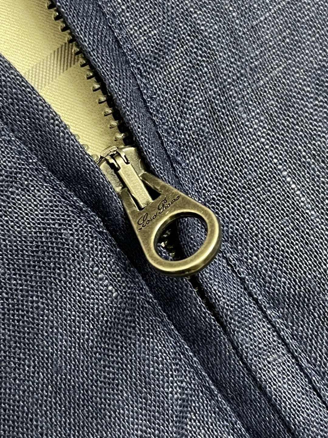 🛒🛒lP🆕 LoroPiana 2025SS早秋新款 老钱风 经典休闲款亚麻外套 上身帅气 这款采用纯亚