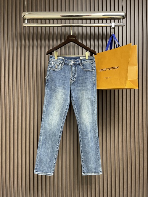 Brunello Cucinelli Men's Relaxed Fit Jeans | Premium Denim, Stylish & Comfortable 1 Brunello Cucinelli Men's Relaxed Fit Jeans | Premium Denim, Stylish & Comfortable