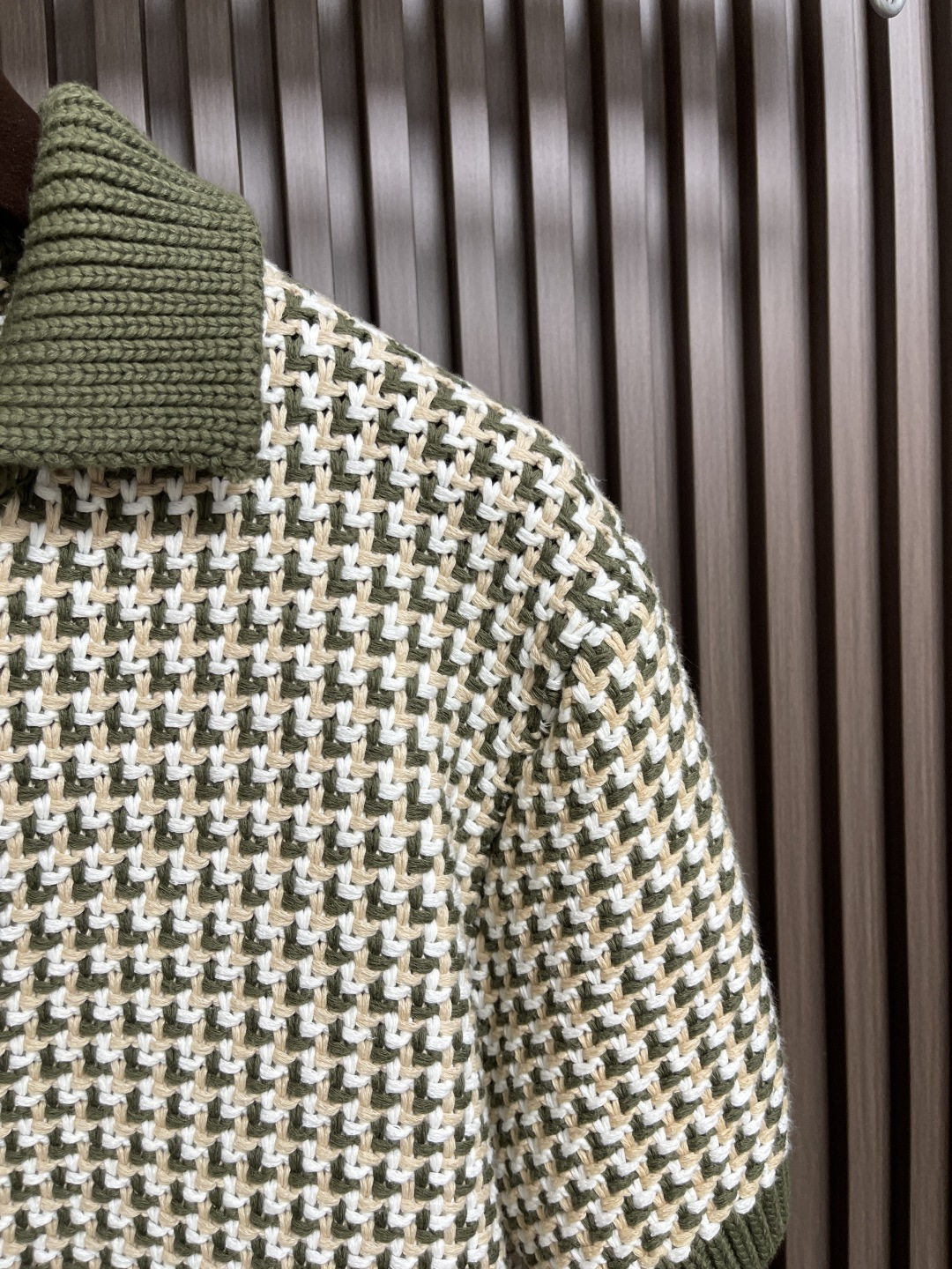 🛒🛒LV 针织提花短袖T恤，采用定织锦悦柔丝抗球面料，标志性的 Oblique 印花图案，德国进口机提花