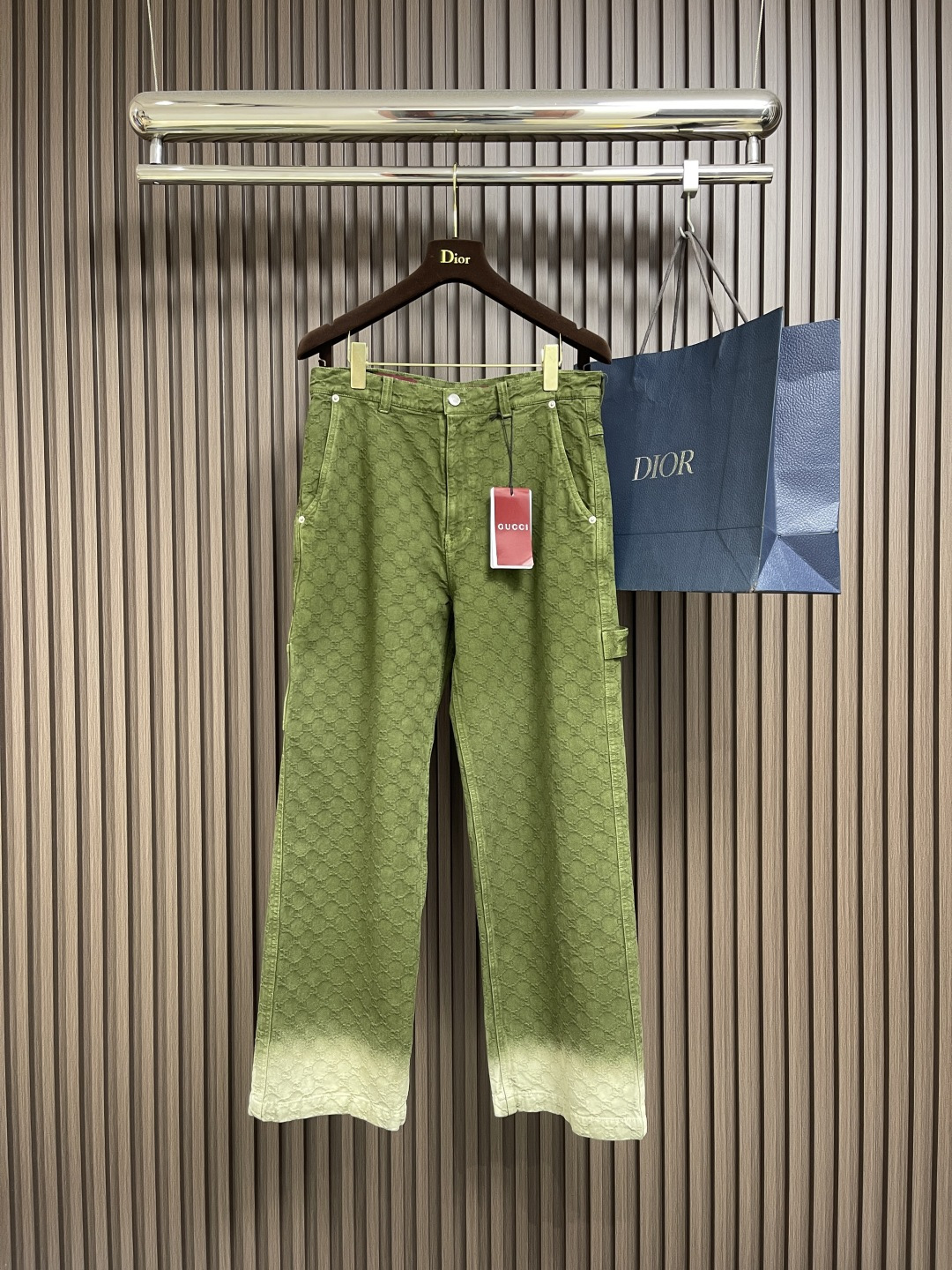 长裤🛒🛒GUCCI 暗纹双G提花翻领牛仔外套长裤套装，进口提花牛仔材质，质感舒适，挺括有型 酵素水洗工艺