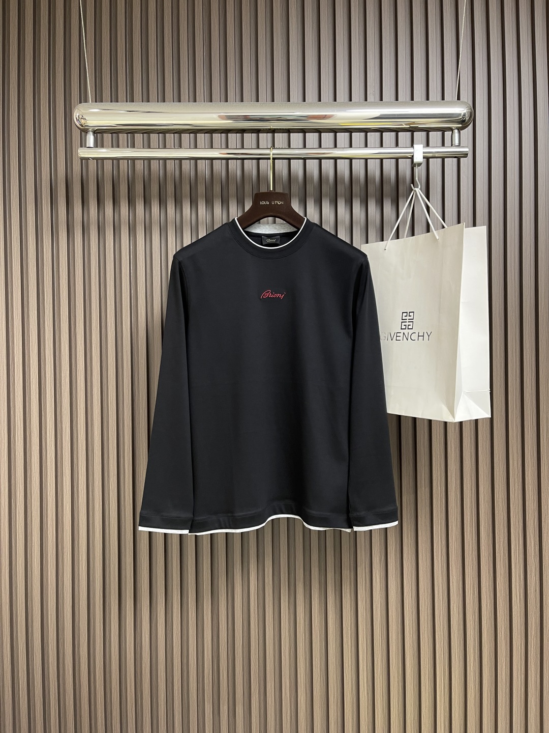 Brioni T-shirt à Manches Longues et Col Rond - Collection 2025SS