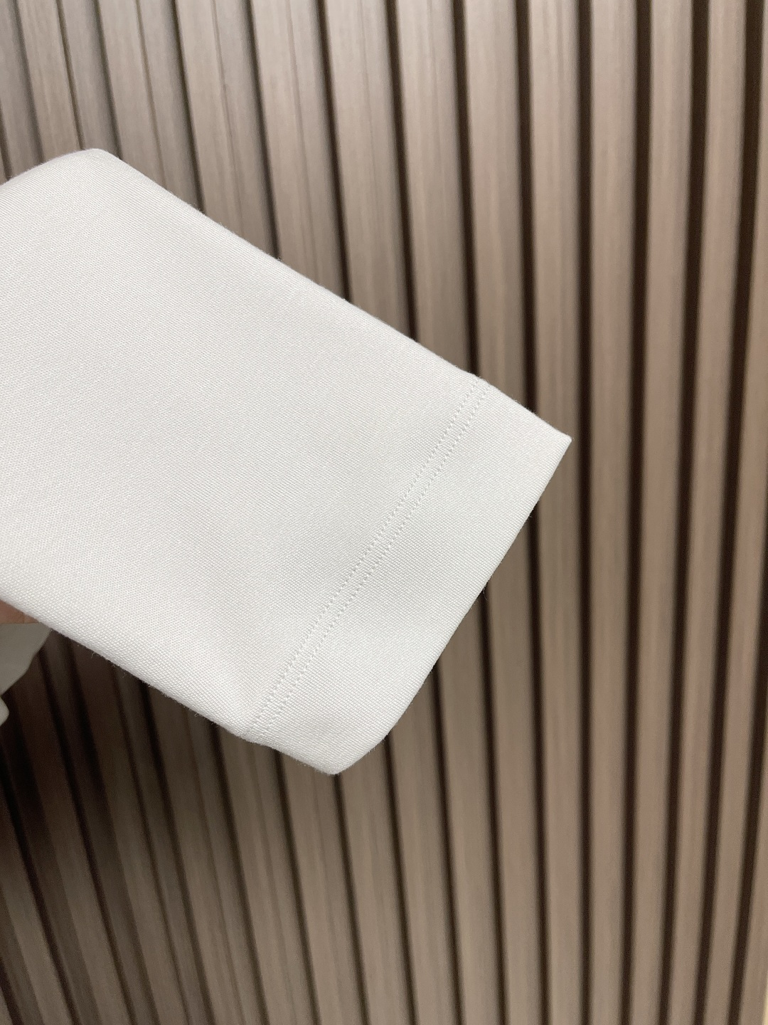 🛒🛒lP🆕 LoroPiana 2025ss秋冬新款长袖T恤打底衫，全品相！工艺采用胸前logo 刺绣设