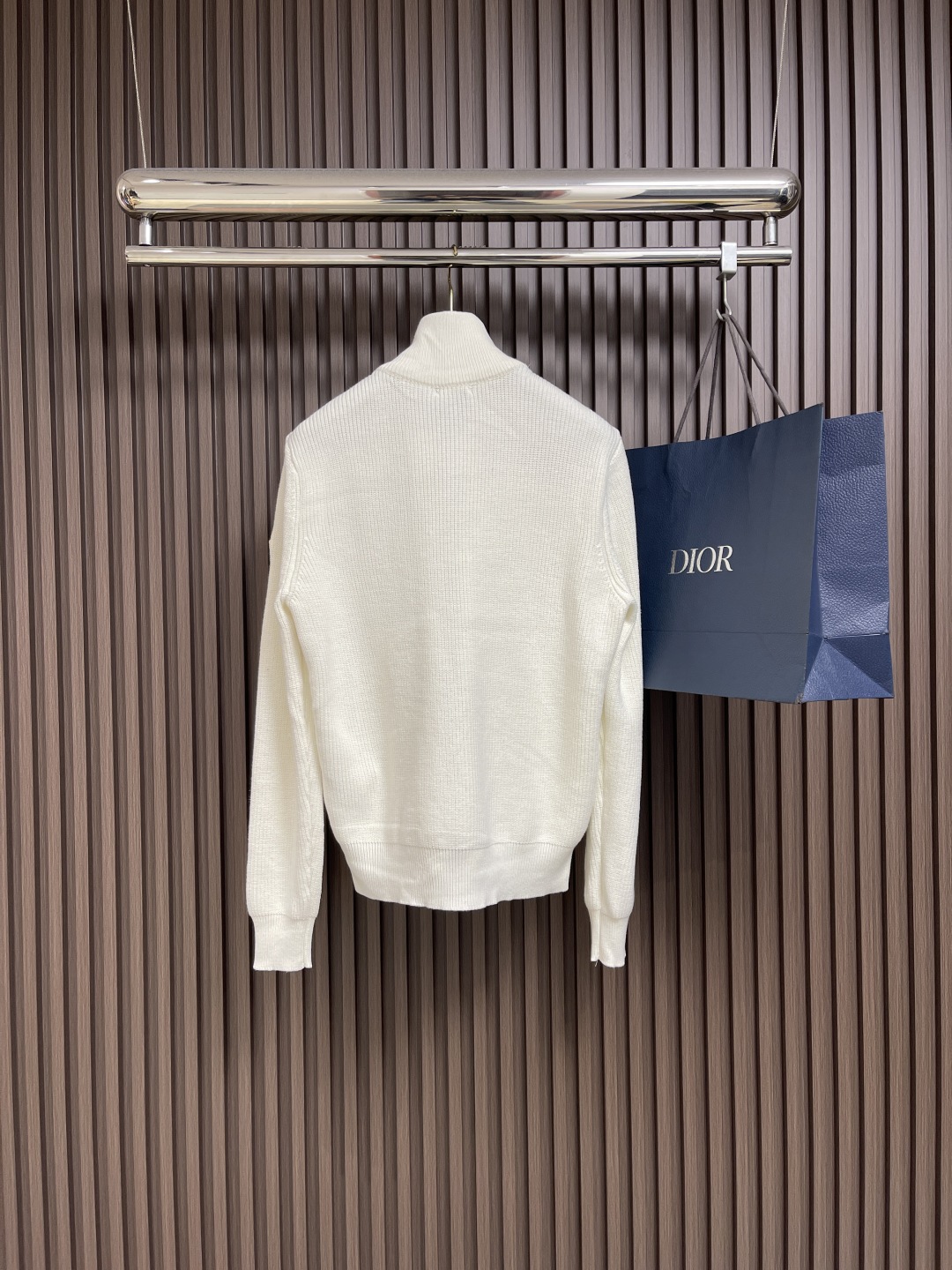 🛒🛒Moncler 新款Cardigan立领拼接羽绒服针织外套，使用高品质的棉质材料和优质的白鸭绒填充物