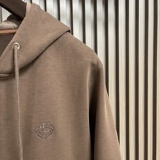 🛒🛒lP🆕 LoroPiana 2025SS早秋经典百搭男士连帽外套 胸口精致刺绣logo点缀 经典而不 🛒🛒lP🆕 LoroPiana 2025SS早秋经典百搭男士连帽外套 胸口精致刺绣logo点缀 经典而不