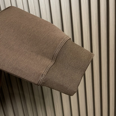 🛒🛒lP🆕 LoroPiana 2025SS早秋经典百搭男士连帽外套 胸口精致刺绣logo点缀 经典而不 🛒🛒lP🆕 LoroPiana 2025SS早秋经典百搭男士连帽外套 胸口精致刺绣logo点缀 经典而不