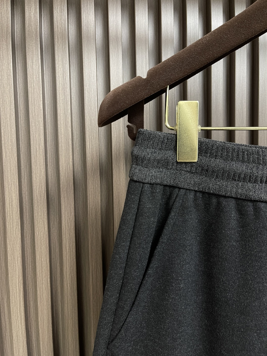 🛒🛒loroPiana lP🆕 早春新款卫裤休闲裤，定制混纺面料软糯舒集高级感温暖度于一体，裤型舒适包容