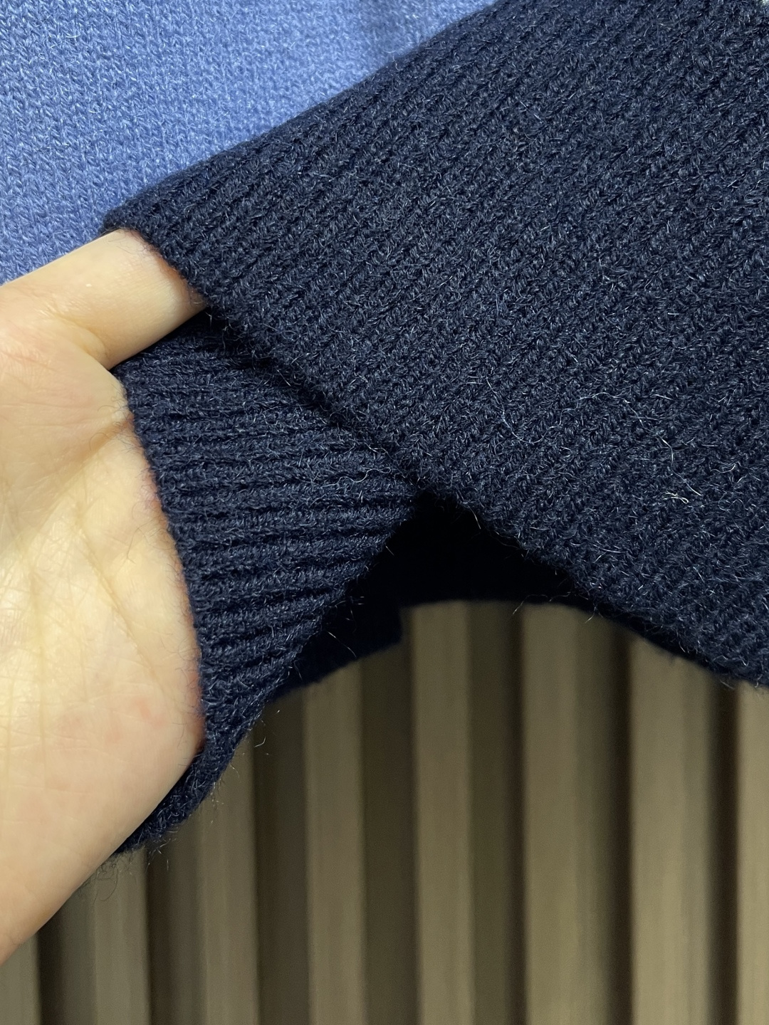 🛒🛒Dior Diamond补丁拼色毛衣，定织蓝韵山羊绒棉混纺料 细腻柔软 质感挺括 舒适贴肤 以蓝韵为