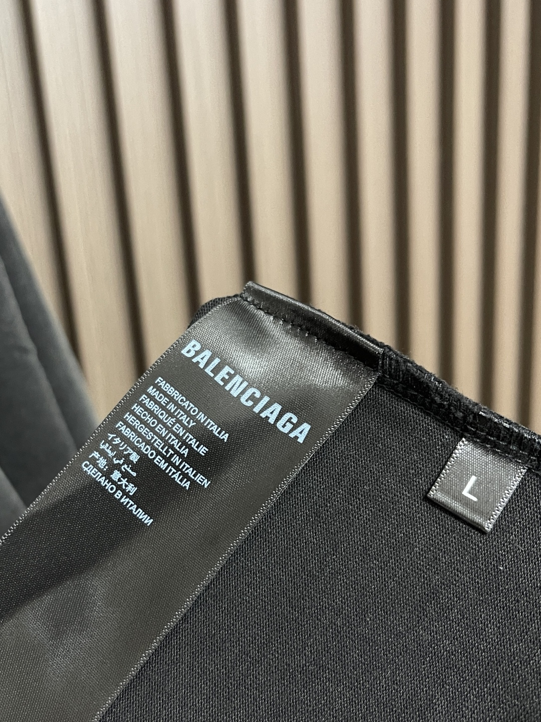 🛒🛒balenciaga 2025SS早秋新款锁扣印花洗水做旧短袖T恤，克重260克全棉，环保进口胶浆印