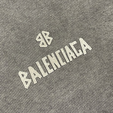 🛒🛒Balenciaga 字母logo标识短袖T恤,定织定染纯棉精梳棉面料 手感柔软舒适 袖口以及下摆采 🛒🛒Balenciaga 字母logo标识短袖T恤,定织定染纯棉精梳棉面料 手感柔软舒适 袖口以及下摆采