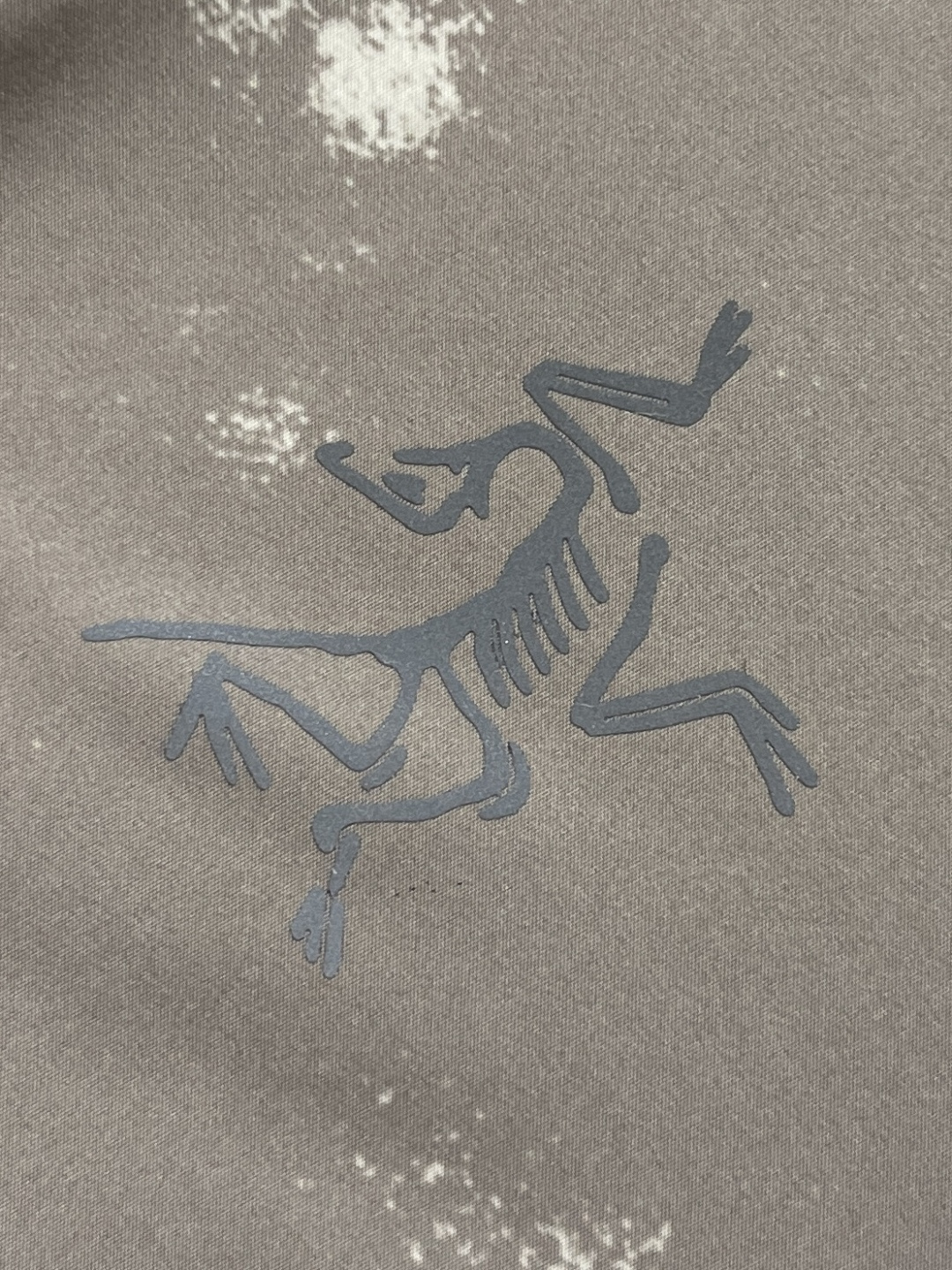 🛒🛒arcteryx 始祖鸟 2025SS夏季新款轻量透气防风短款连帽外套，可当防晒。适用于城市通勤和户