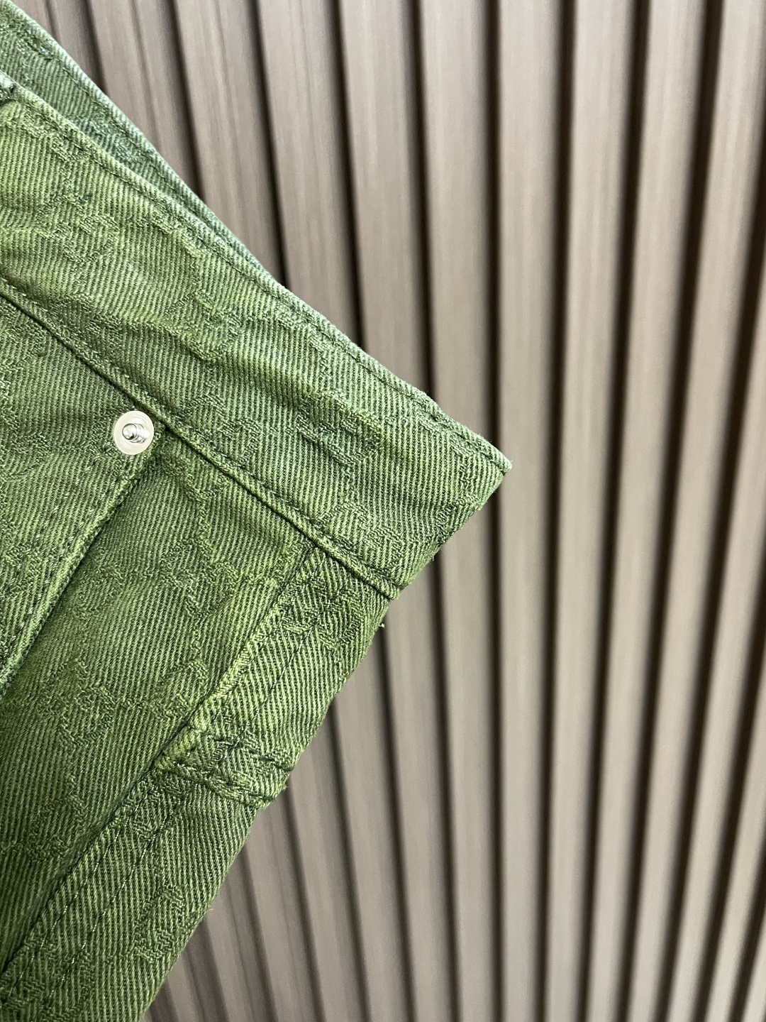 🛒🛒GUCCI 暗纹双G提花牛仔短裤，进口提花牛仔材质，质感舒适，挺括有型 酵素水洗工艺，呈现复古擦色感