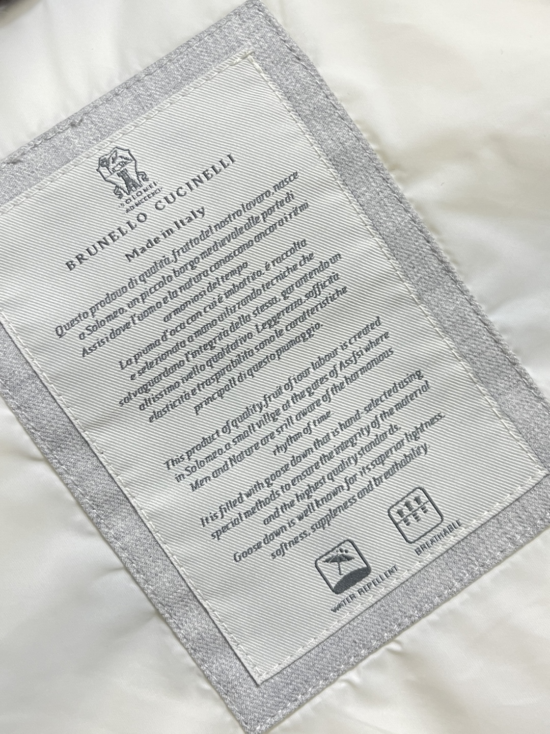 🛒🛒BC Brunello Cucineli布鲁内洛·库奇内利秋冬新款连帽羽绒马甲。降温天气必备的保暖单