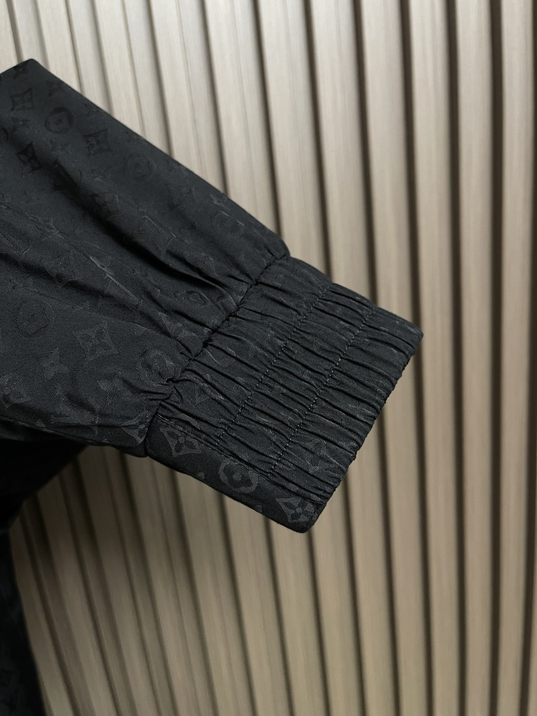 🛒🛒LV 2025ss新款绿松石绗满印花宽松外套夹克，宽松的版型设计，穿着舒适自在，不挑身材，同时也能营