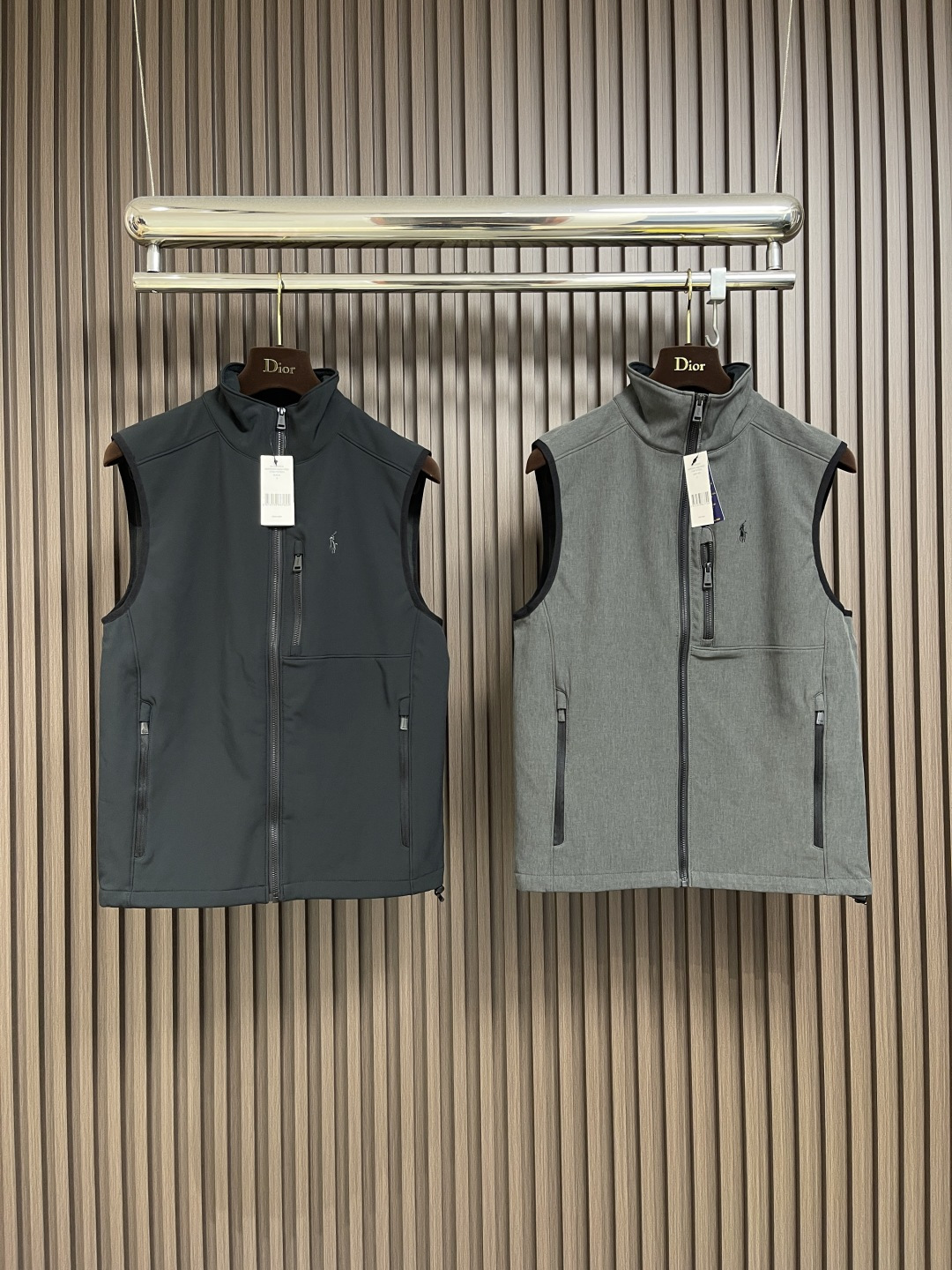 🛒🛒Rah Lauren拉夫 科技面料纯色Logo刺绣拉链立领马甲，科技面料立领马甲拉链开衫，内里采用抓