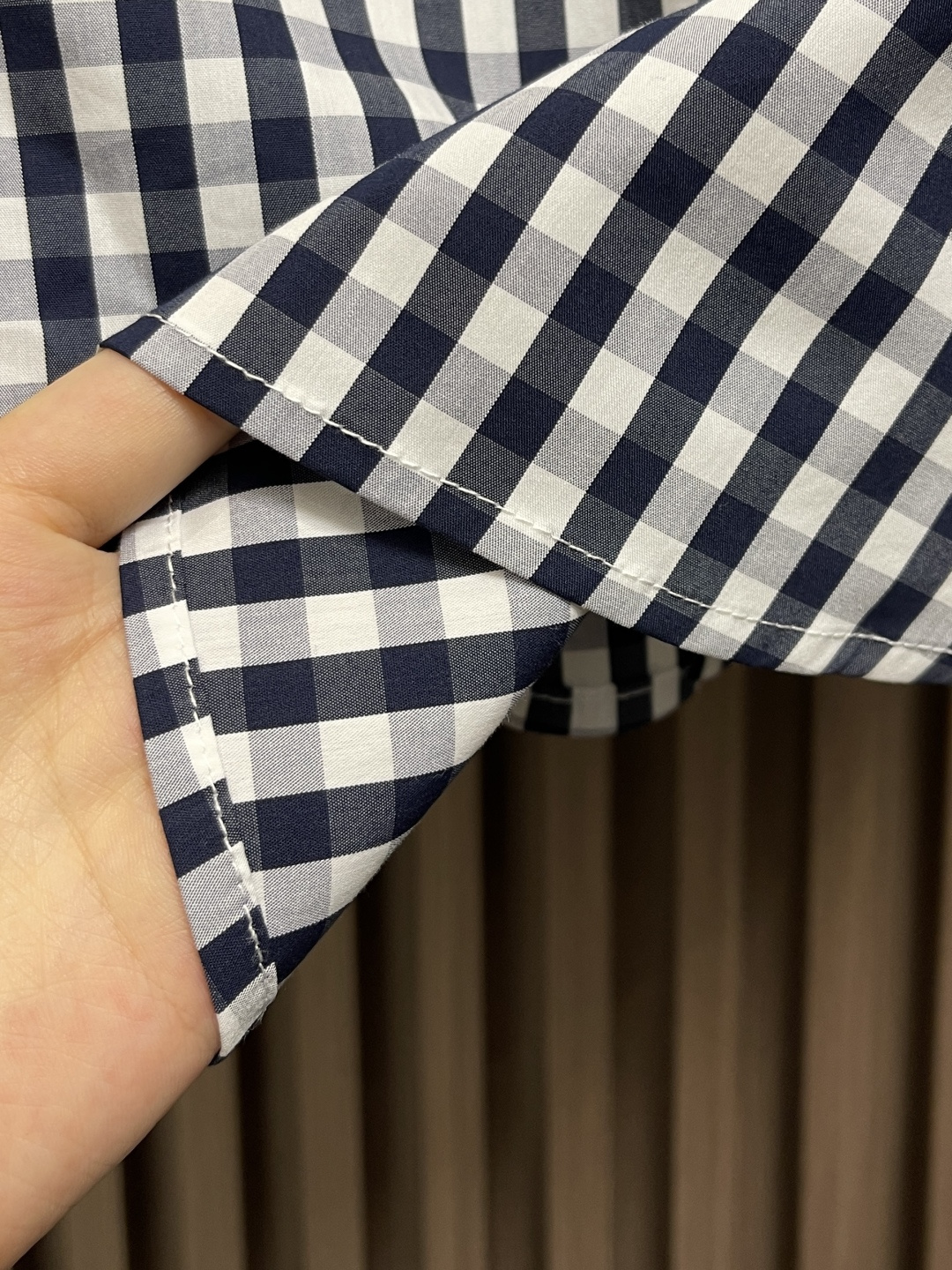 🛒🛒THOM BROWNE TB经典双袖织带色织格子长袖衬衫 面料采用高定色织定制100％新疆长绒棉深蓝