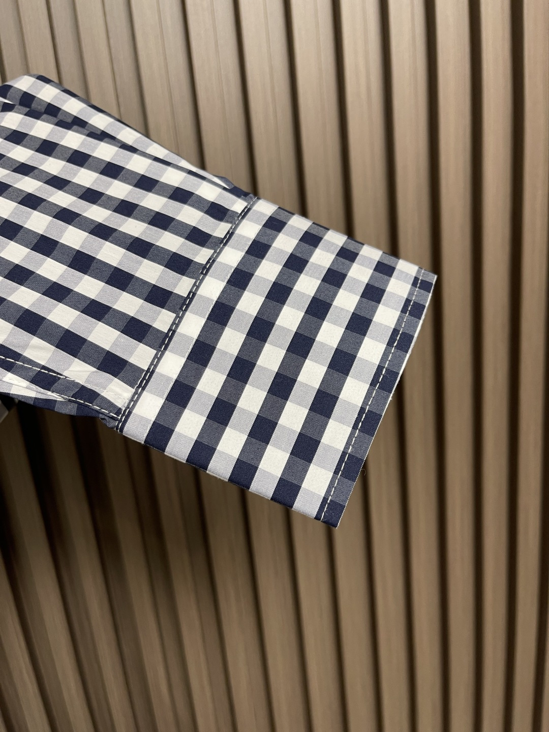 🛒🛒THOM BROWNE TB经典双袖织带色织格子长袖衬衫 面料采用高定色织定制100％新疆长绒棉深蓝