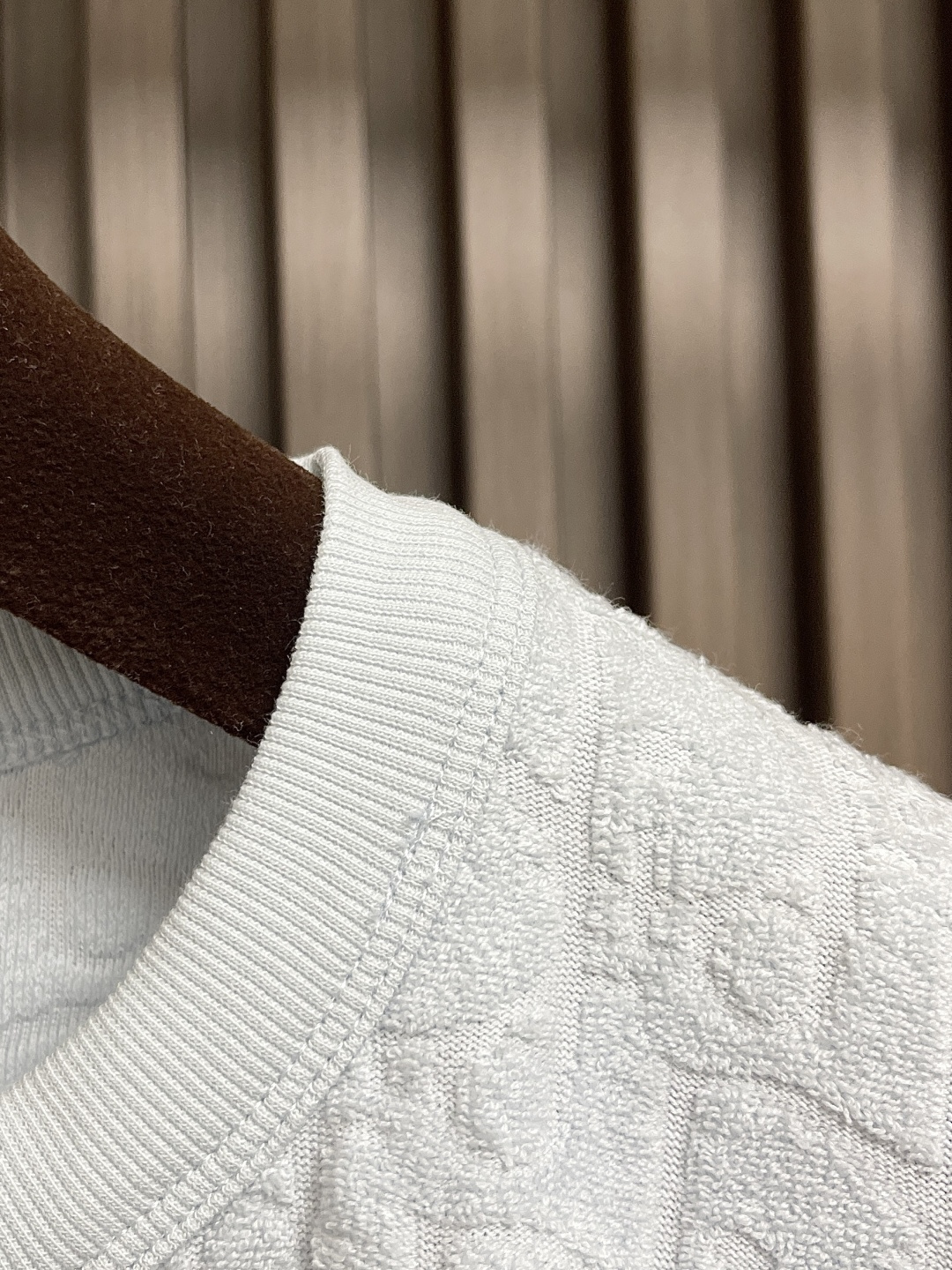 🛒🛒Dior 凹凸暗纹提花短袖T恤！定制300克全棉毛巾面料满印提花，质感舒适度都是拉满的，辨识度很高，