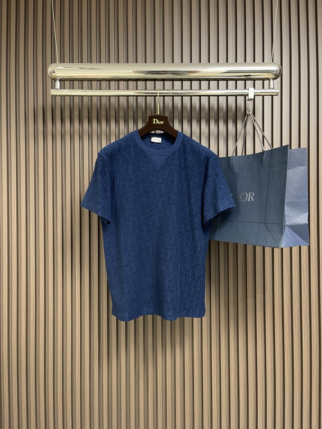 🛒🛒Dior 凹凸暗纹提花短袖T恤！定制300克全棉毛巾面料满印提花，质感舒适度都是拉满的，辨识度很高，