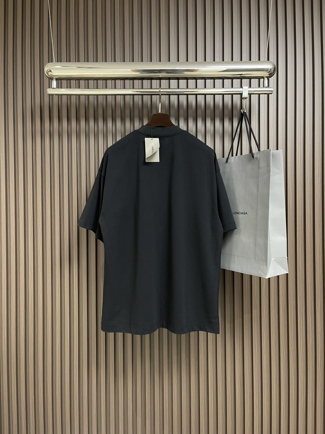 🛒🛒Balenciaga 联名Puma系列印花洗水短袖T恤，面料采用定织定染全棉双纱。克重260克，布面