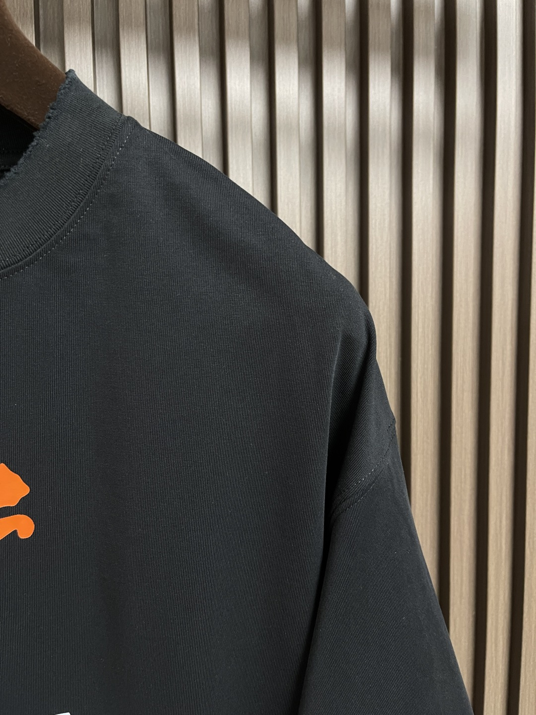 🛒🛒Balenciaga 联名Puma系列印花洗水短袖T恤，面料采用定织定染全棉双纱。克重260克，布面