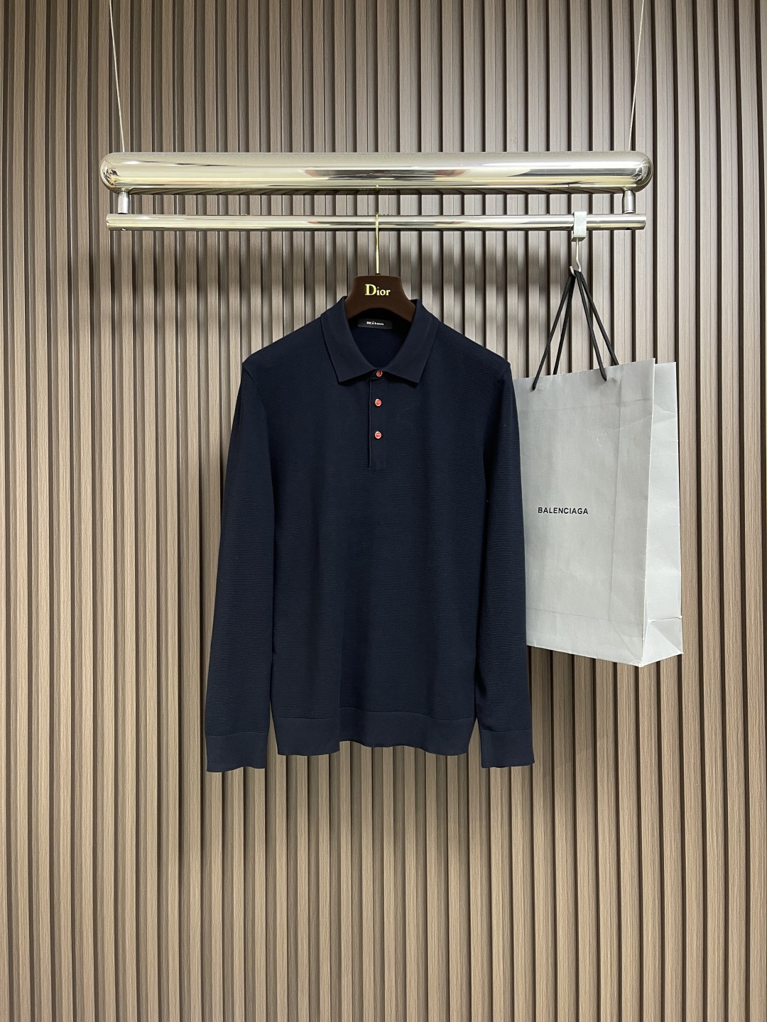 🛒🛒kiton 三扣翻领针织长袖毛衣 精选优质面料，轻盈蓬松却比普通羊毛更保暖，室内外自由切换，告别臃肿