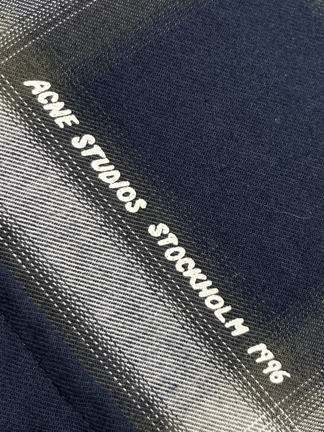 🛒🛒Acne Studios 格纹纽扣长袖衬衫，定制有机棉磨绒格纹斜纹布 纹理清晰 质感十足 舒适贴肤 