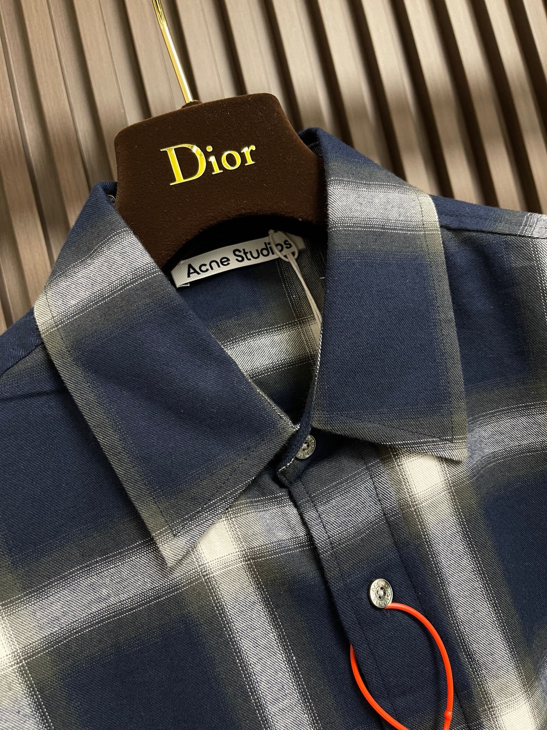 🛒🛒Acne Studios 格纹纽扣长袖衬衫，定制有机棉磨绒格纹斜纹布 纹理清晰 质感十足 舒适贴肤 