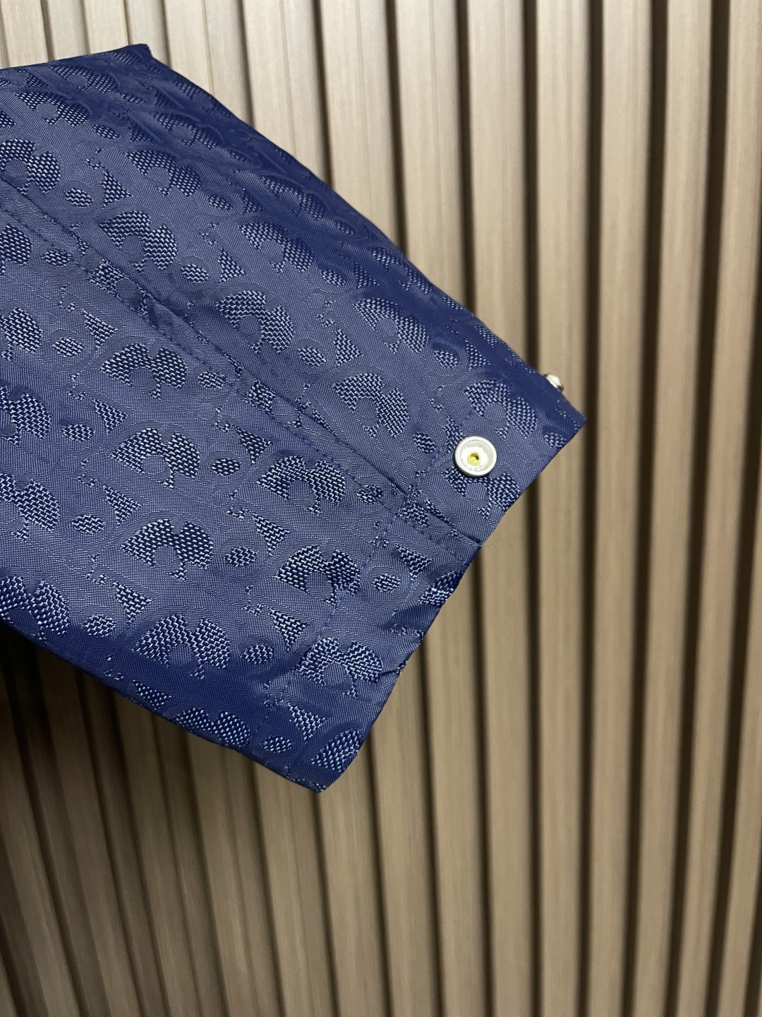 🛒🛒Dior 满印暗纹提花外套，绗缝提花科技面料 Oblique 印花绗缝效果，这款绗缝饰以 Obliq