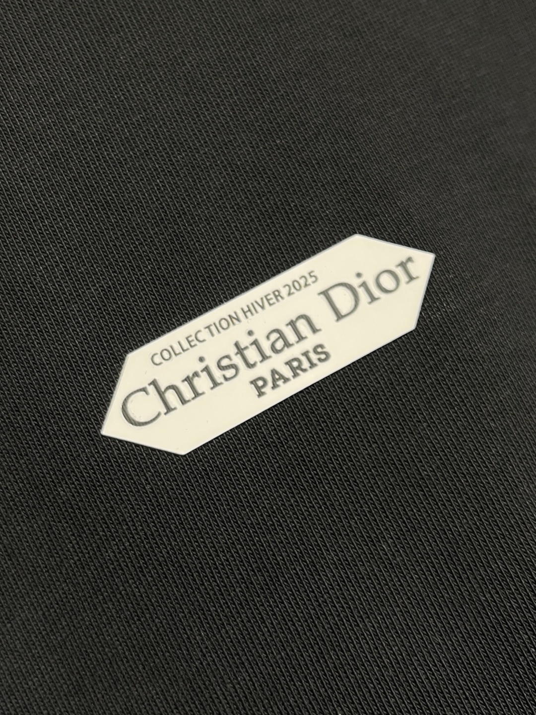 🛒🛒Dior 小标签圆领长袖T恤，棉质平纹针织面料，采用24S特纺紧密棉面料，185g；搭配32S双纱螺