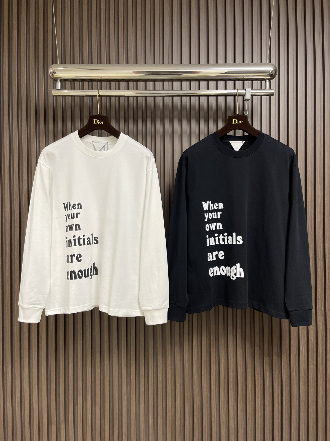 🛒🛒BV 2025SS秋冬新款标语印花长袖T恤，立体logo标识胶印印花工艺，面料定织定染，采用双股双纱