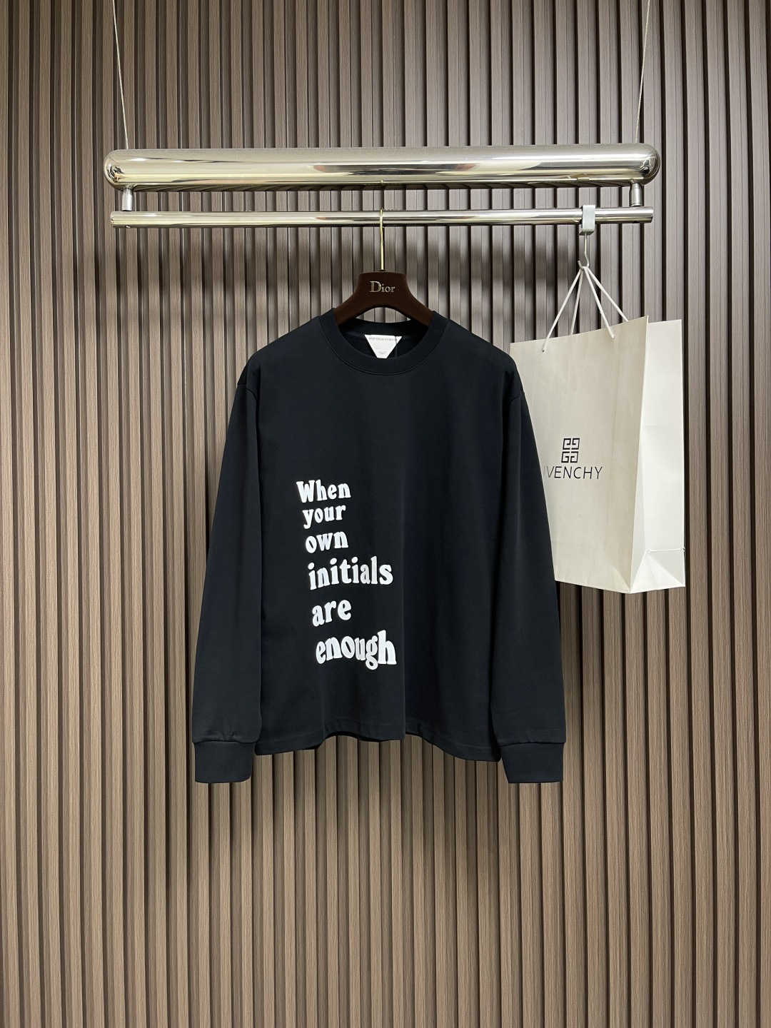 🛒🛒BV 2025SS秋冬新款标语印花长袖T恤，立体logo标识胶印印花工艺，面料定织定染，采用双股双纱